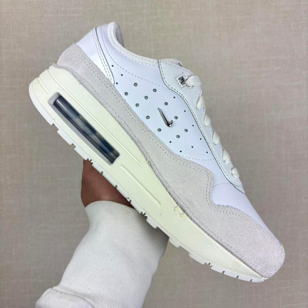 🦴 2024 Jacquemus x Nike Air Max 1 "White" 9M